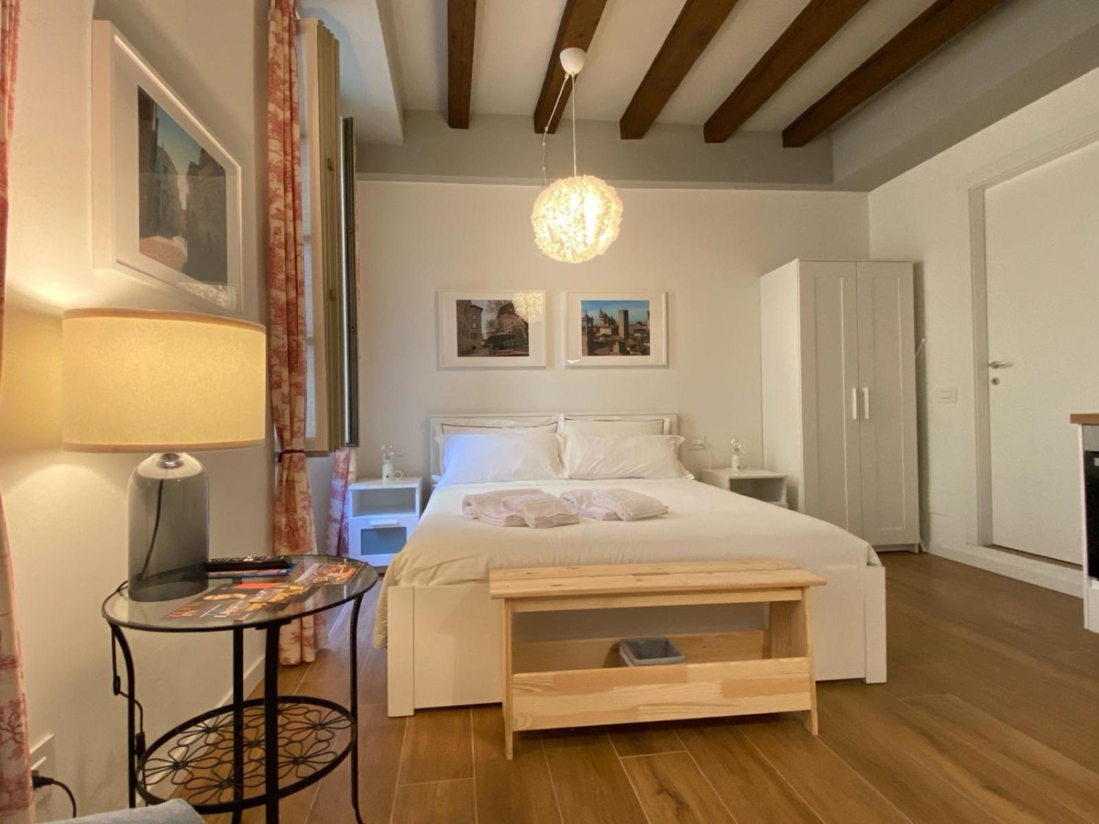 Wish Rooms Charme&Relax Bergamo Exterior foto